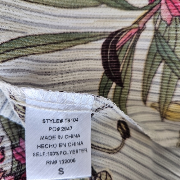 Entro Cold Shoulder Blouse - Picture 8 of 10